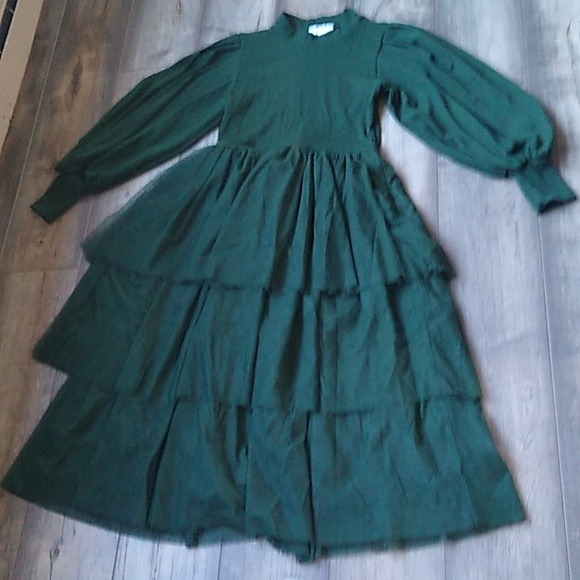 Ivy City Co Dress Elegant Green Women's Dress - Picture 5 of 5